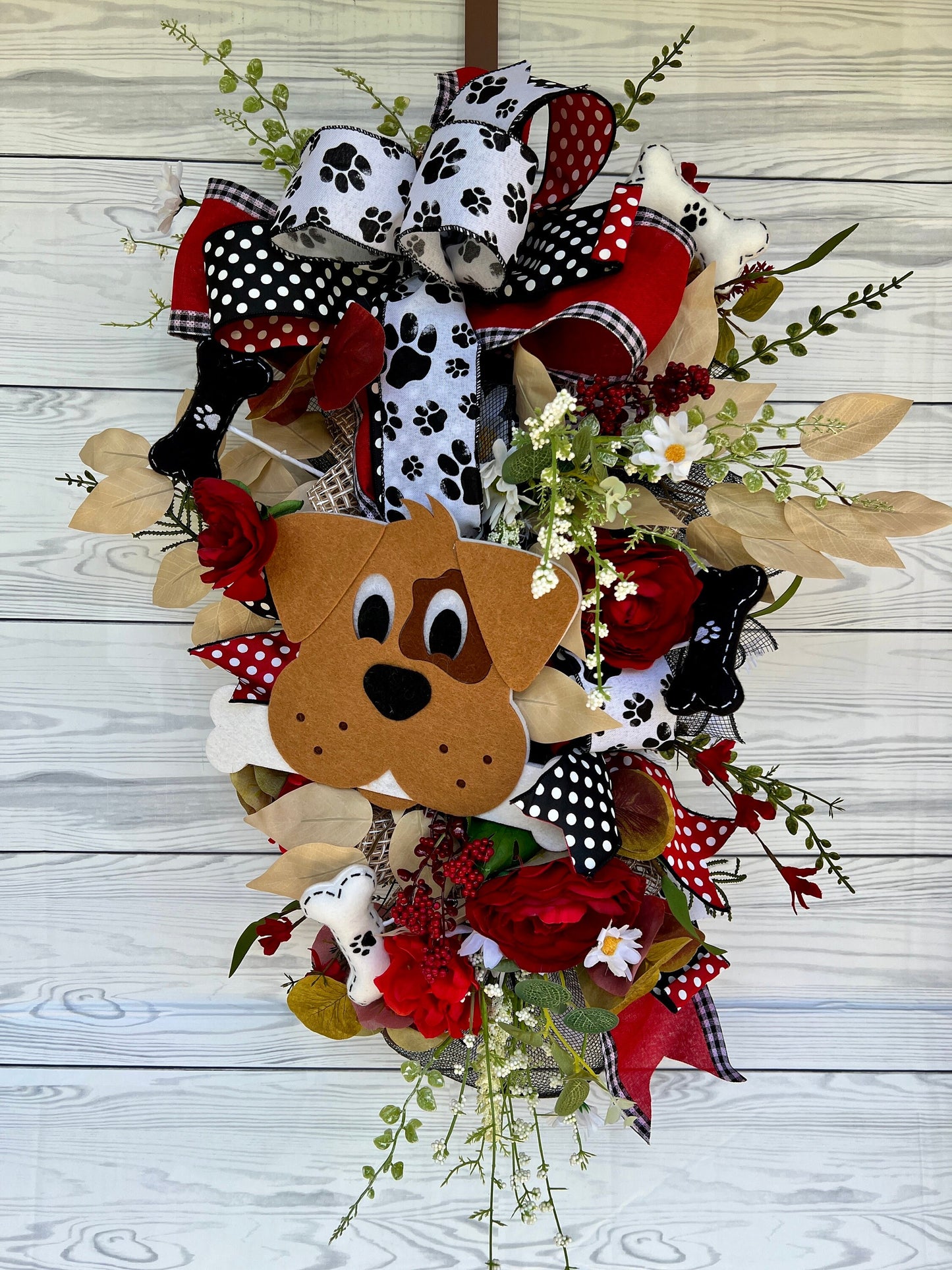 Dog Paw Print Wreath – Dog Lovers Everyday Porch Decor 🐾
