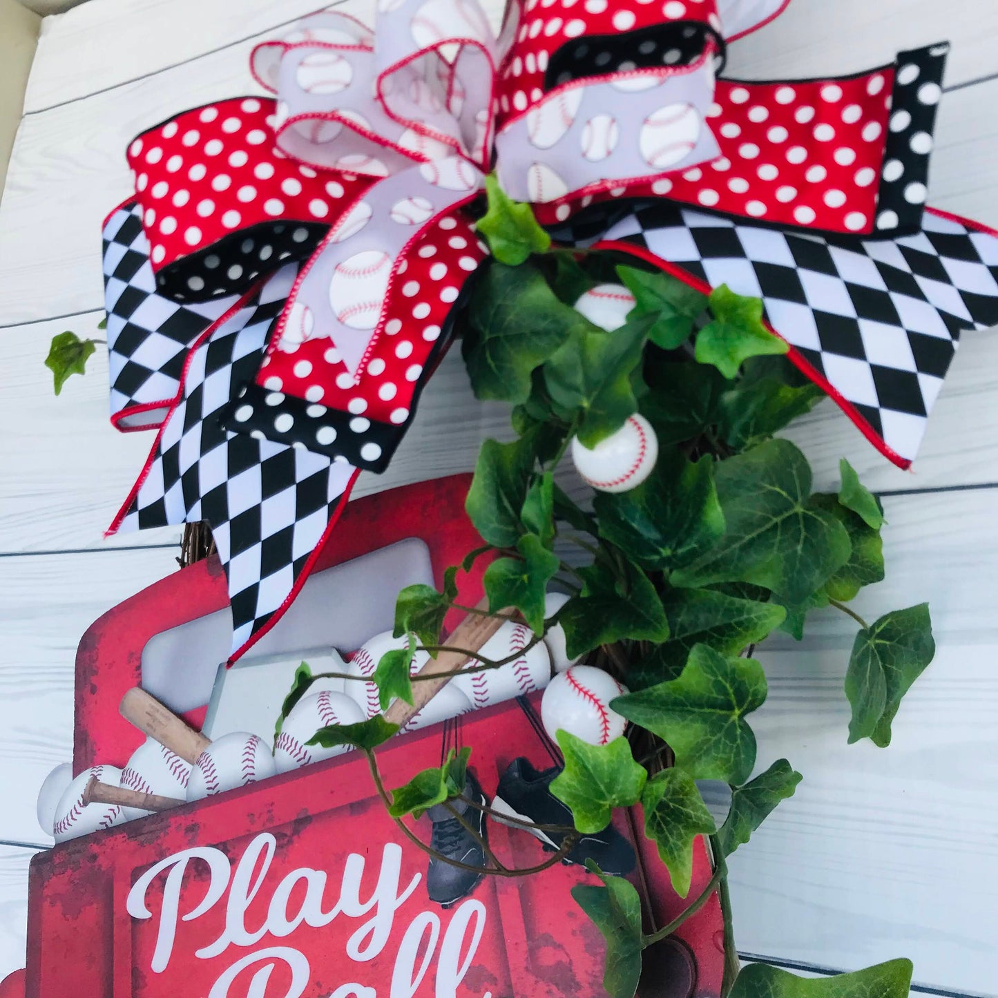 Baseball Grapevine Wreath for Front Door, Play Ball Decor, Year Round Door Hanger, Chicago Ivy Decoration, Sports Fan Gift, Father’s Day
