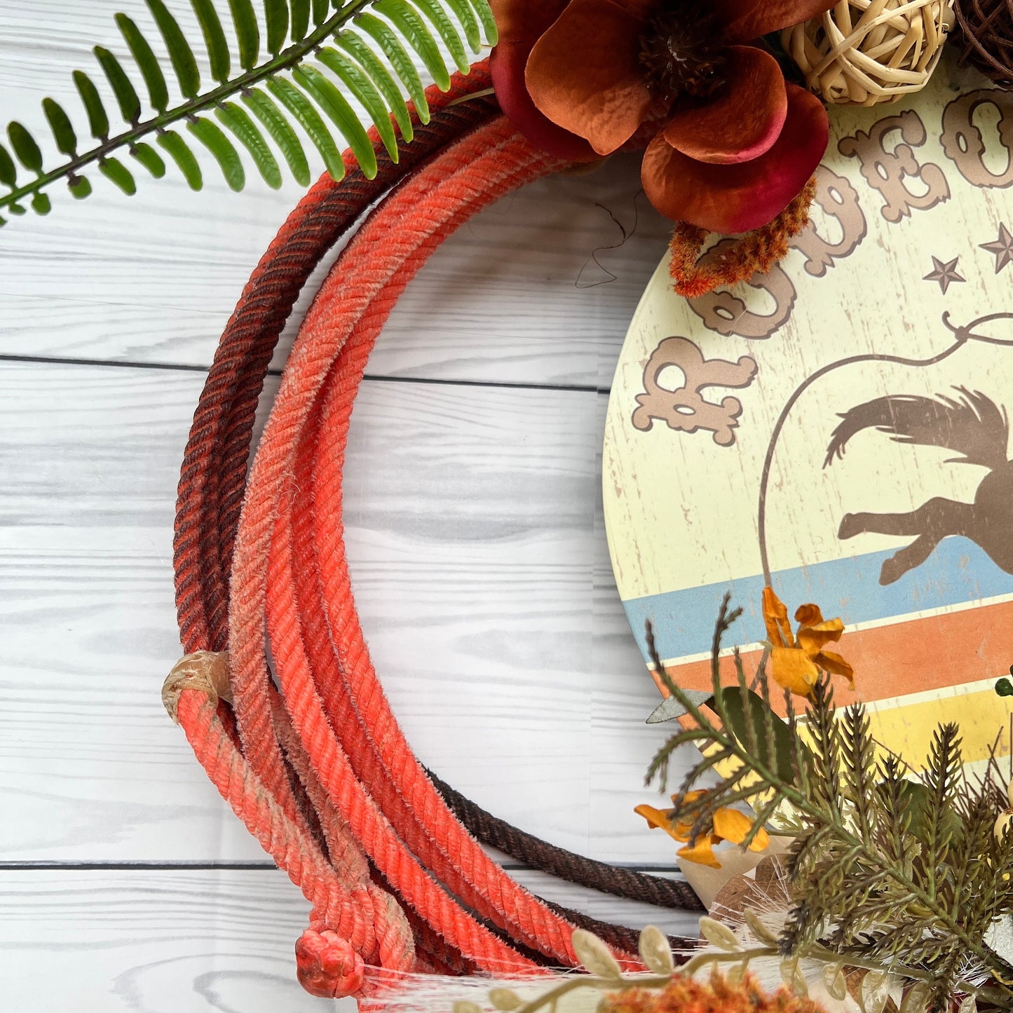 Rodeo lasso rope wreath, Lariat rope home accent, Western porch decor, Rustic barn wall hanging, Rope art, Country farmhouse wedding decor