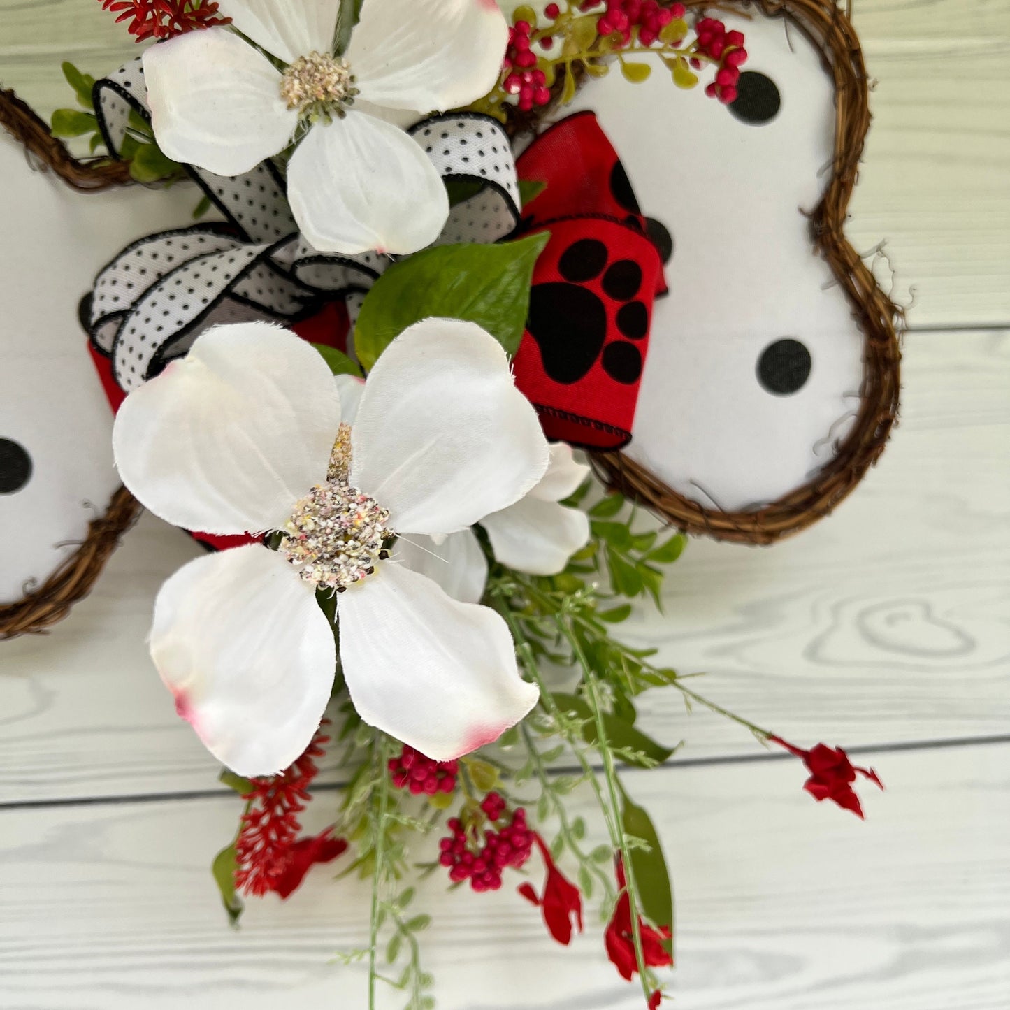 Everyday Dog bone door hanger, Farmhouse rustic dog wreath, Dog twig wreath for front door, Kitchen door hanger, Dogwood Wreath, Porch decor