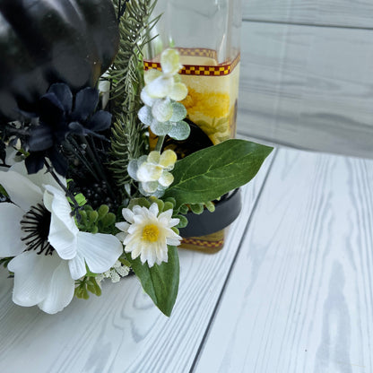 Halloween Beverage Bouquet – Boo Pumpkin Wine Bottle Decoration 🎃