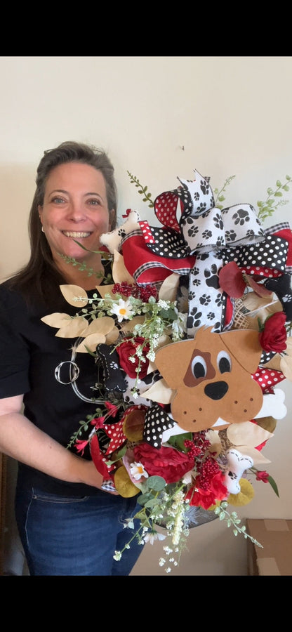 Dog Paw Print Wreath – Dog Lovers Everyday Porch Decor 🐾