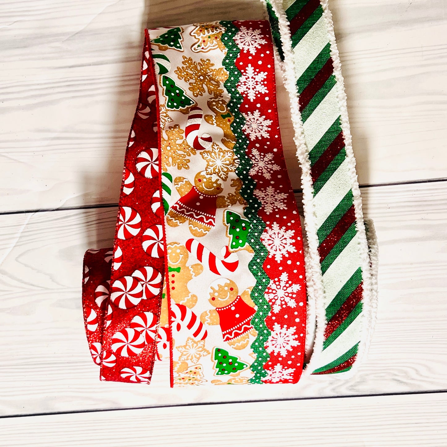 Baking Spirits Bright Wreath & Centerpiece Kit – Gingerbread DIY Holiday Decor