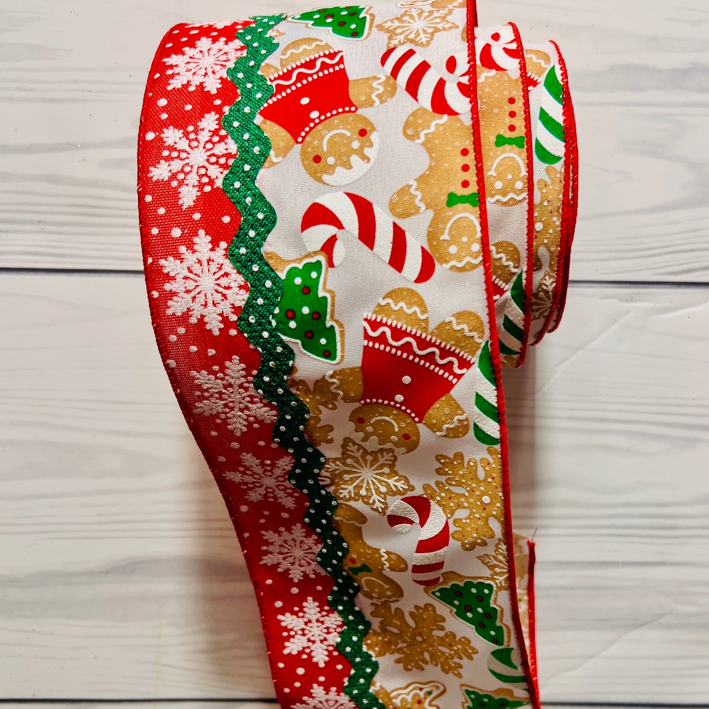 Baking Spirits Bright Wreath & Centerpiece Kit – Gingerbread DIY Holiday Decor